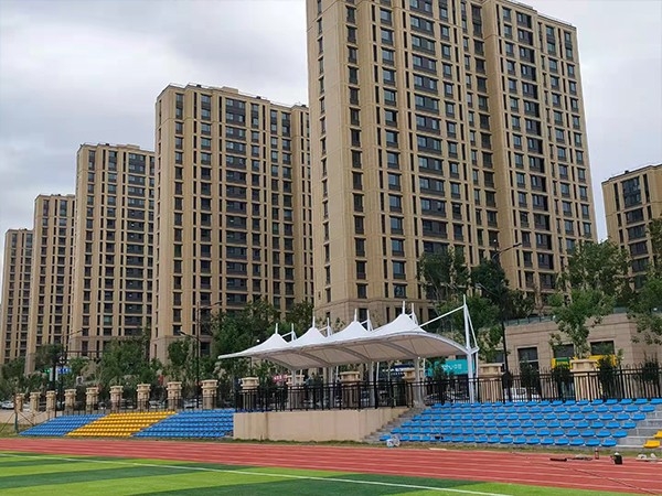 山东膜结构看台安装完成